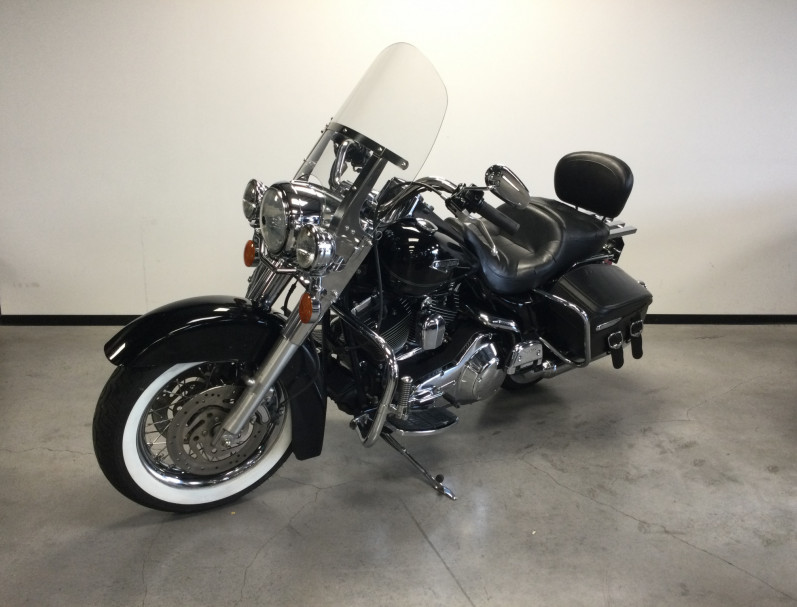 HARLEY-DAVIDSON ROAD KING 1450