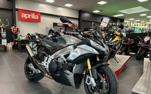 APRILIA TUONO 1100 V4