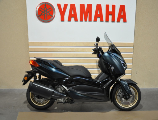 YAMAHA XMAX 300 Tech Max