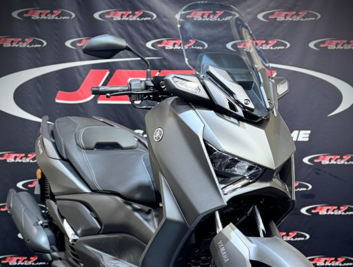 YAMAHA XMAX 125