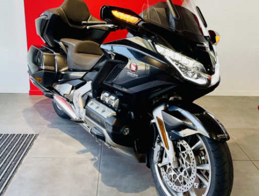 HONDA GL 1800 GOLDWING TOURING DCT