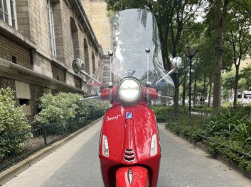 VESPA PRIMAVERA ELETTRICA 70 RED 9 777 KMS GARANTIE 6 MOiS LIVRAISON DANS TOUTE LA FRANCE