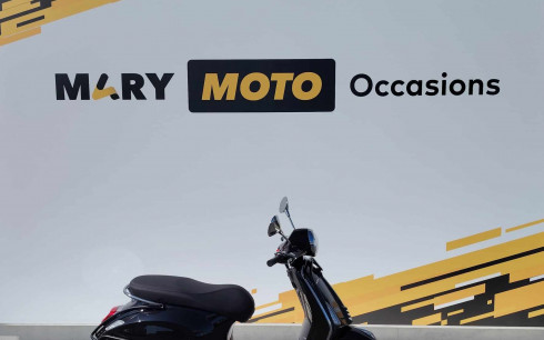 VESPA PRIMAVERA 125