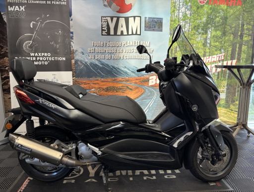 YAMAHA XMAX 125