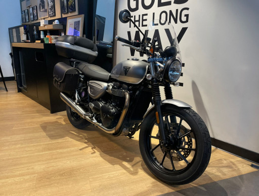 TRIUMPH STREET TWIN 900 EC1 Edition 07/22 1ERE MAIN 4350KMS DEPOT VENTE BRIDABLE A2