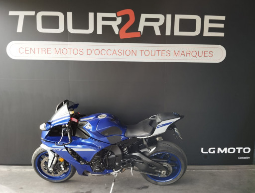 YAMAHA YZF 1000 R1