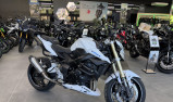 SUZUKI GSR 750