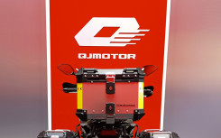 QJ MOTOR SRT 900 SX