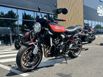 KAWASAKI Z 900 RS 