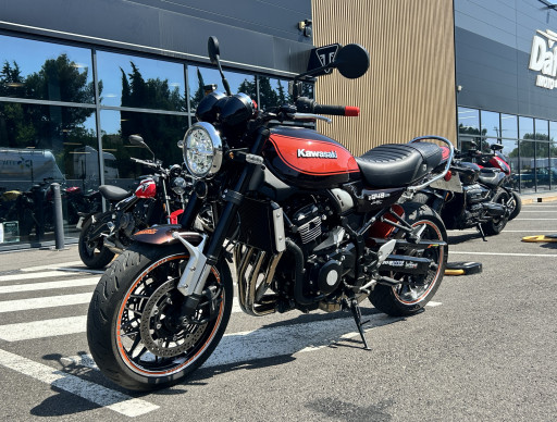 KAWASAKI Z 900 RS 