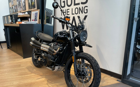 TRIUMPH SCRAMBLER 900 - BRIDEE A2 - 3900 KMS - OCTOBRE 2024 - 1 ERE MAIN