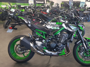 KAWASAKI Z 900