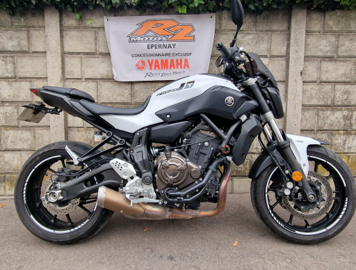 YAMAHA MT-07 (47.5CV)