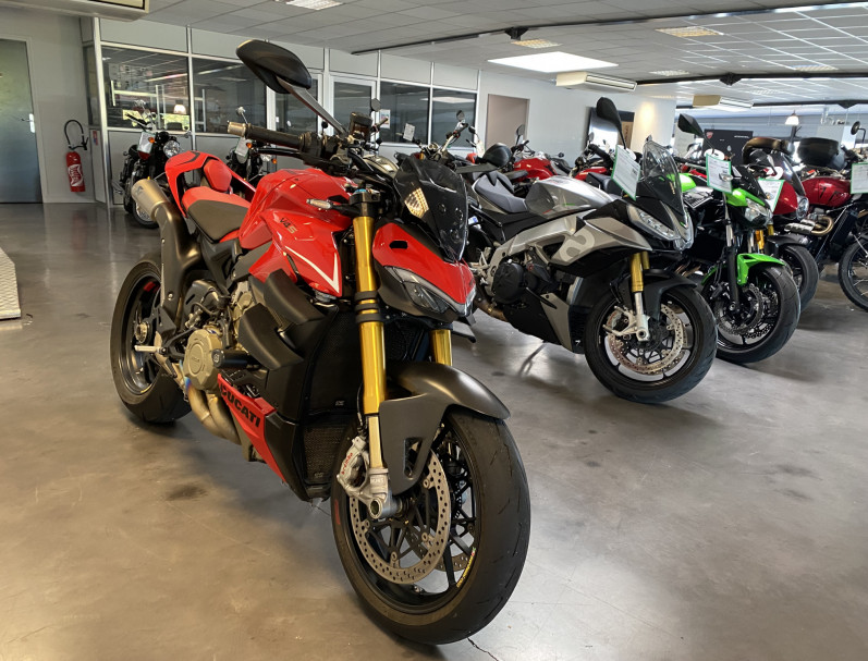 DUCATI STREETFIGHTER V4S