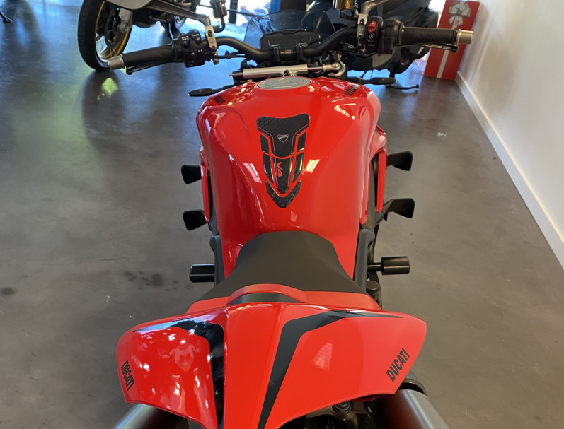 DUCATI STREETFIGHTER V4S