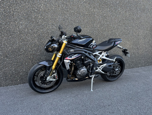 TRIUMPH SPEED TRIPLE 1200 RS