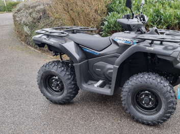 QUAD CF MOTO CFORCE 520 COURT COFFRE OFFERT POUR 1€ MOTORS 54 