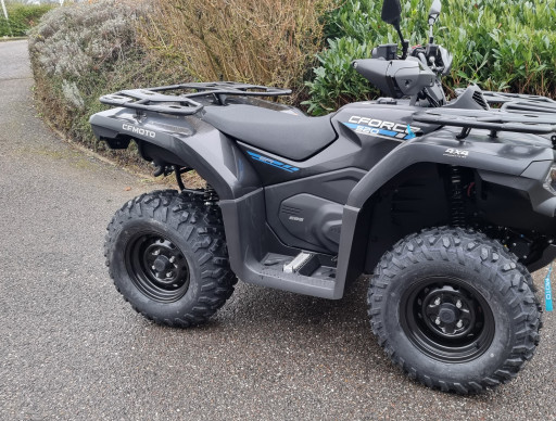 QUAD CF MOTO CFORCE 520 COURT COFFRE OFFERT POUR 1€ MOTORS 54 