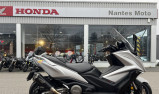 KYMCO AK 550