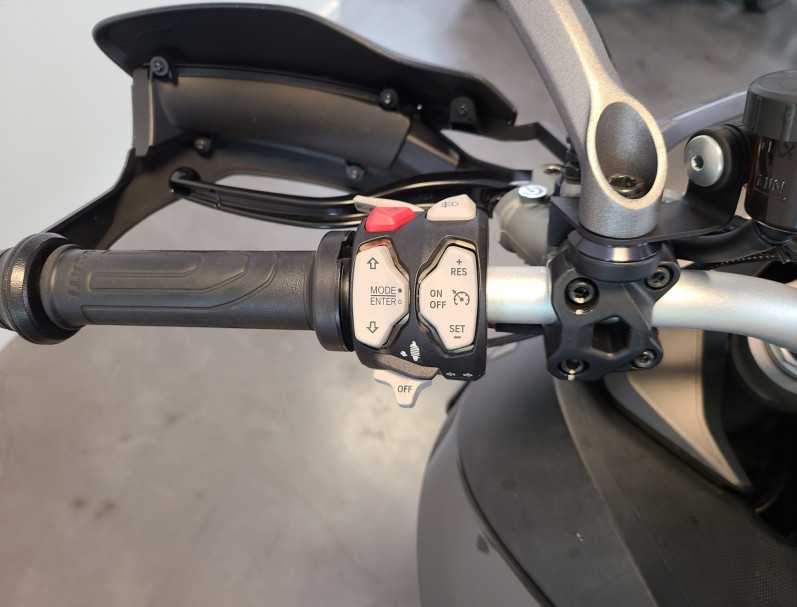 DUCATI MULTISTRADA V2S