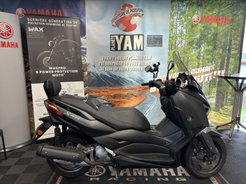 YAMAHA XMAX 125