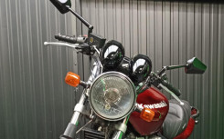 KAWASAKI ZR-7