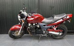 KAWASAKI ZR-7