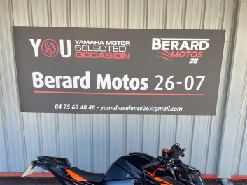 KTM 1390 SUPER DUKE R