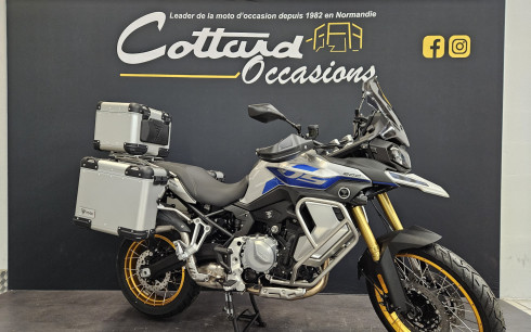 VOGE 900 DSX NEUVE GARANTIE 3 ANS AVEC BAGAGERIE !