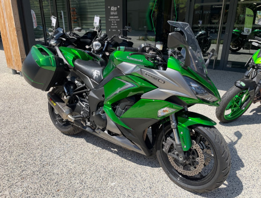KAWASAKI Z1000SX Performance Tourer