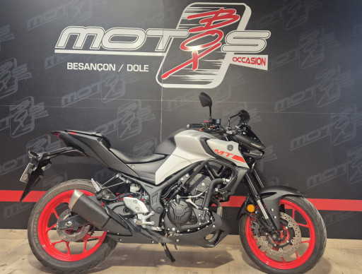 YAMAHA MT-03 – A PARTIR DE 111€/MOIS