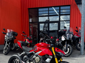 DUCATI STREETFIGHTER V4S
