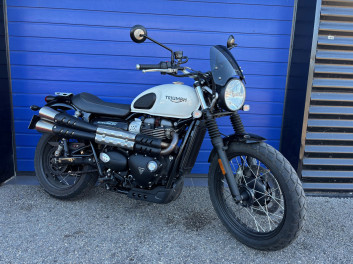 TRIUMPH STREET SCRAMBLER  900