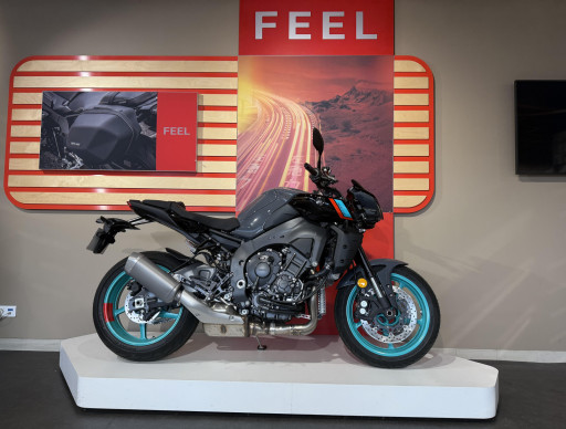 YAMAHA MT-10