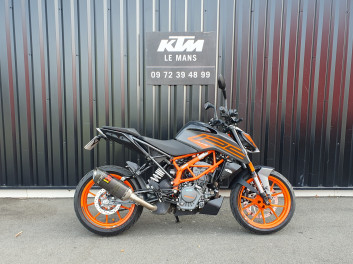 KTM 125 DUKE  SEULEMENT 2600 KILOMETRES