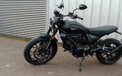 DUCATI SCRAMBLER 800 ICON DARK