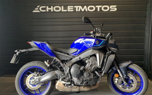 YAMAHA MT-09