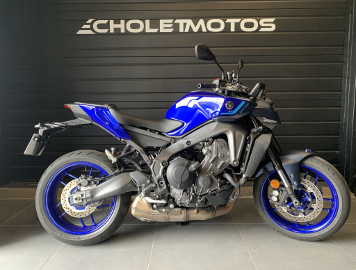 YAMAHA MT-09