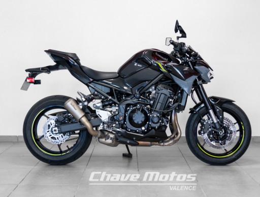 KAWASAKI - Z900