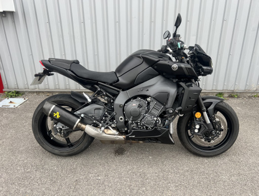 YAMAHA MT-10