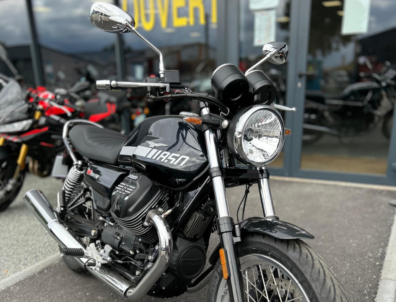 MOTO GUZZI V7 SPECIAL MONOCHROME