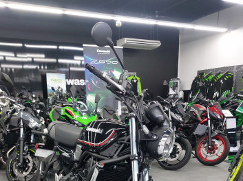 KAWASAKI Z 650 RS (87€/MOIS)