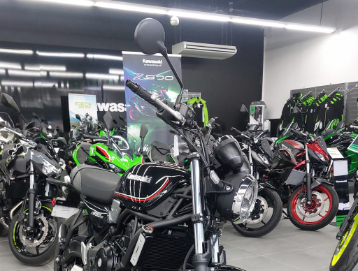 KAWASAKI Z 650 RS (87€/MOIS)