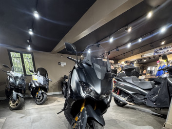 YAMAHA XP T-MAX 560 TECH MAX