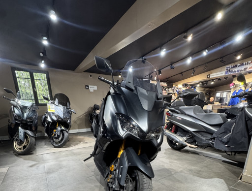 YAMAHA XP T-MAX 560 TECH MAX