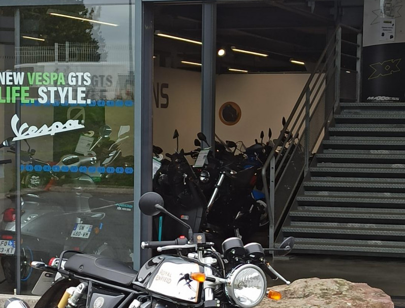 ROYAL ENFIELD CONTINENTAL GT 650