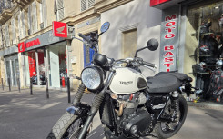 TRIUMPH SCRAMBLER 900