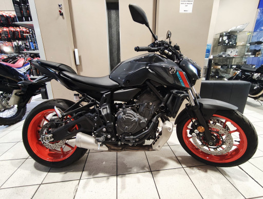 YAMAHA MT-07