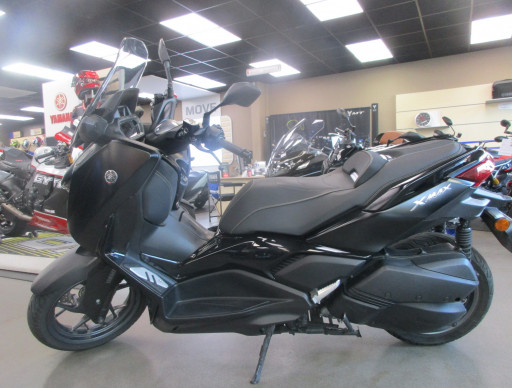 YAMAHA XMAX 300 Tech Max