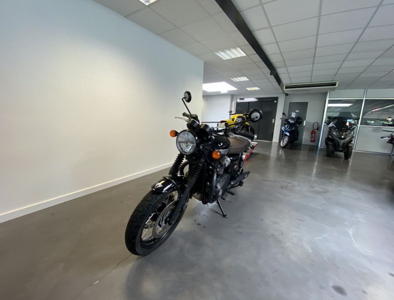 TRIUMPH Bonneville T120 Black